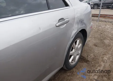 2011 Cadillac Sts Luxury z USA, uszkodzony, nr VIN 1G6DW6ED9B0108413